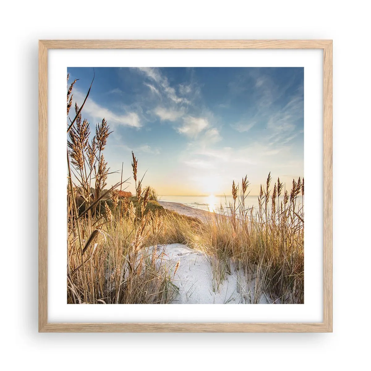 Een poster in een licht eiken lijst - Noord strand - 50x50 cm