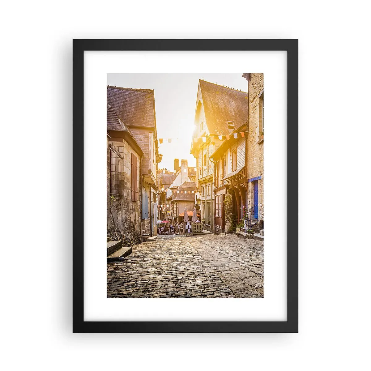 Poster in een zwarte lijst - De witte geest van het stadje - 30x40 cm