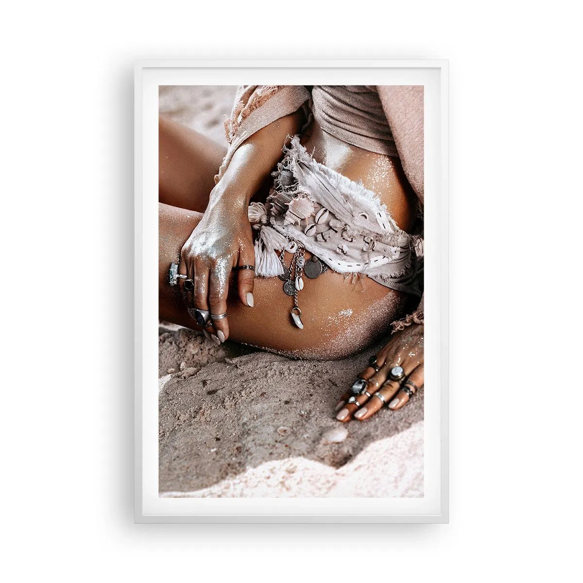 Poster in een witte lijst - Door de golven gegooid? - 61x91 cm