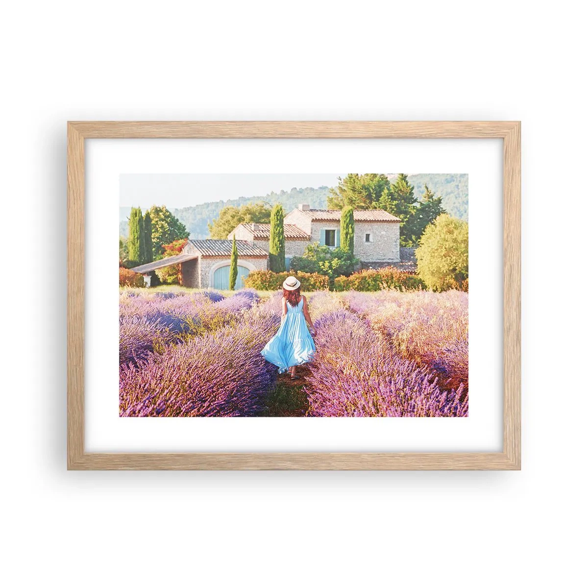 Een poster in een licht eiken lijst - Lavendel meisje - 40x30 cm