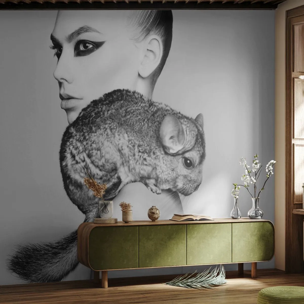 Fotobehang Standard Eco - Stijlvolle vrouw met chinchilla in een monochrome esthetiek - 100x70cm - Dame met een chinchilla - Moderne wanddecoratie voor woonkamer en slaapkamer ARTTOR