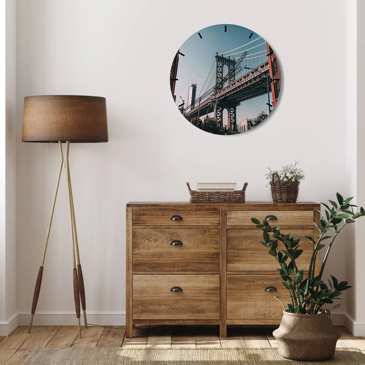 Wandklok - Klok - Een hangbrug over stedelijke ontwikkeling op een zonnige dag - 30x30cm - Over de golven van de stad - Moderne wanddecoratie voor woonkamer, keuken en slaapkamer ARTTOR