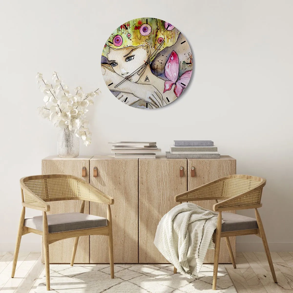 Wandklok - Klok - Een aquarel van een vrouw met een vlindermotief en kleurrijke details. - 30x30cm - Vlinderprinses - Moderne wanddecoratie voor woonkamer, keuken en slaapkamer ARTTOR