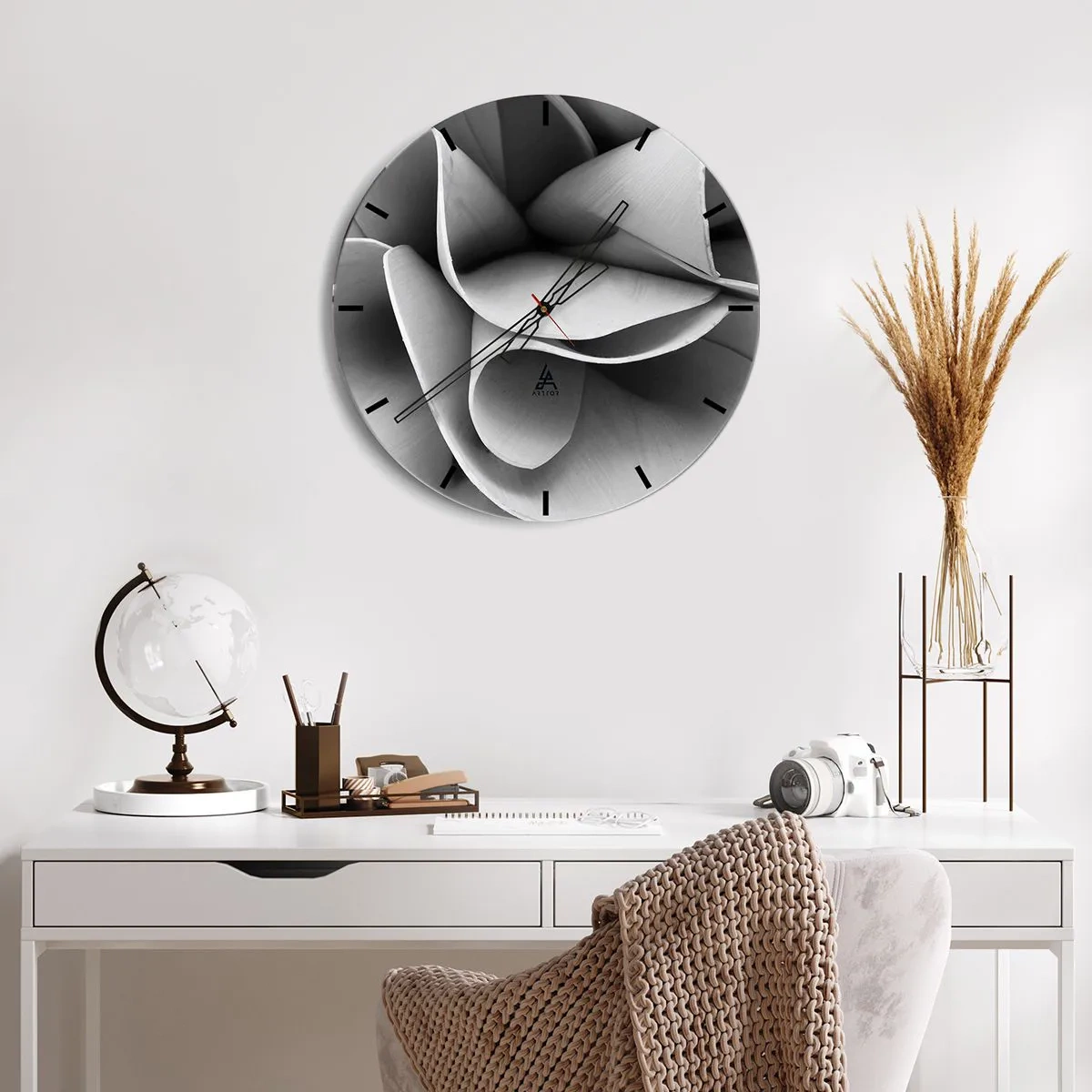 Wandklok - Klok - Het gebeurt in de ruimte - 40x40 cm