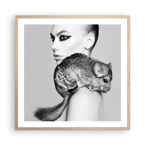 Een poster in een licht eiken lijst - Dame met een chinchilla - 60x60 cm