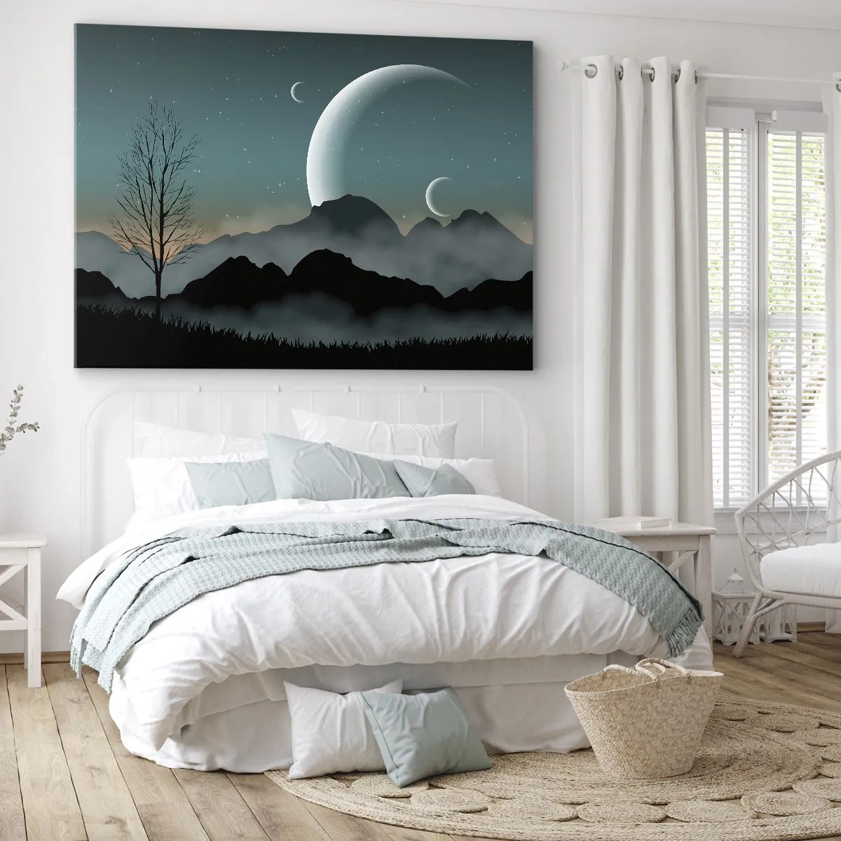 Schilderen op canvas - Mistige bergen met de maan en een eenzame boom - 70x50cm - Carneval in Sterrennacht  - Moderne wanddecoratie voor woonkamer en slaapkamer ARTTOR