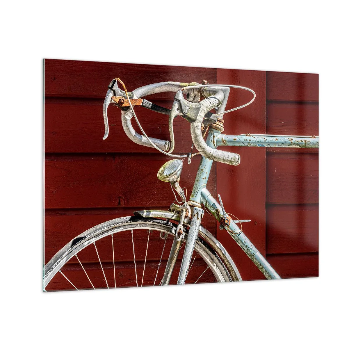 Schilderen op glas - Een oude racefiets uit de jaren 70 tegen een rode houten muur - 70x50cm - Gecreëerd om te winnen - Moderne wanddecoratie voor woonkamer en slaapkamer ARTTOR