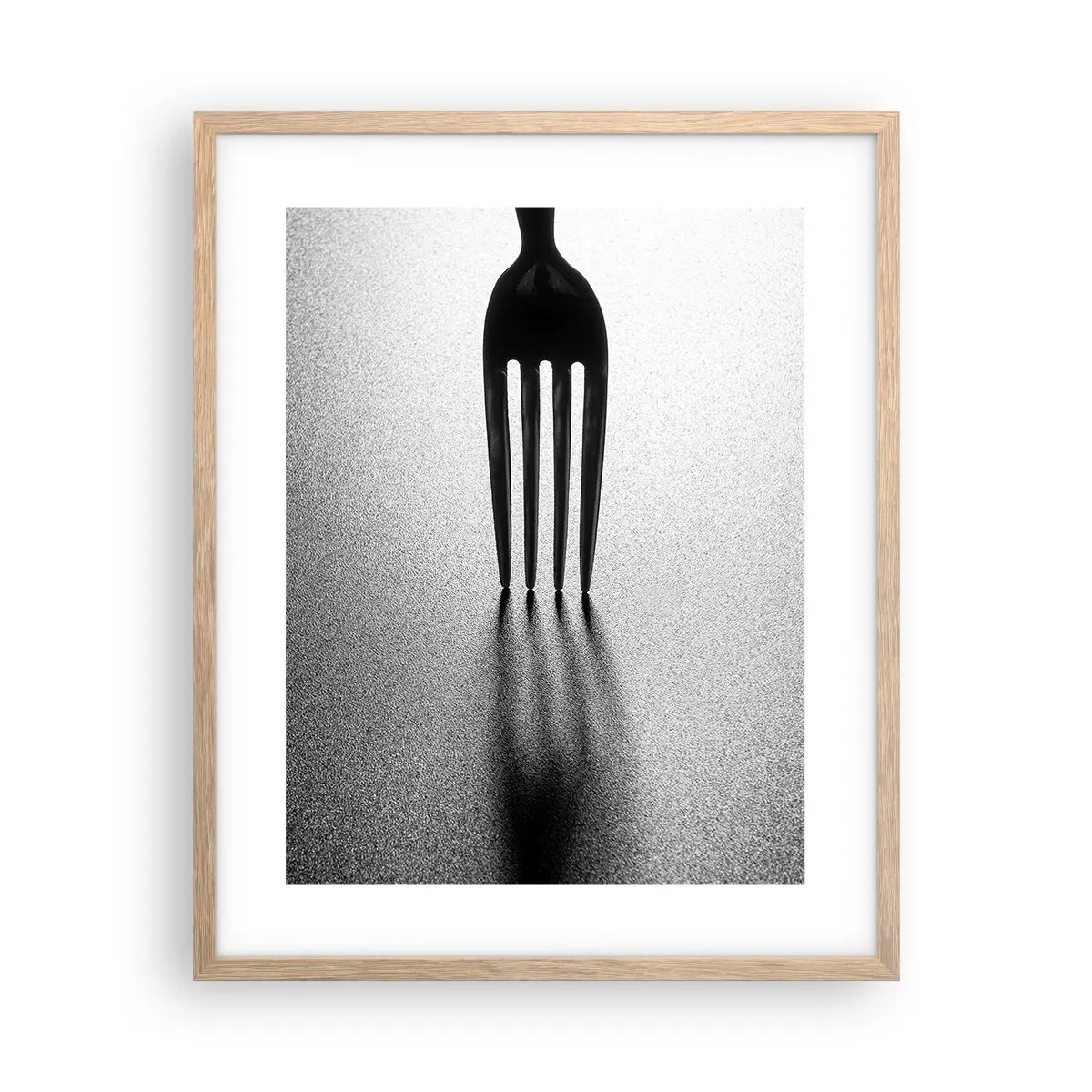 Een poster in een licht eiken lijst - Licht en schaduw - 40x50 cm