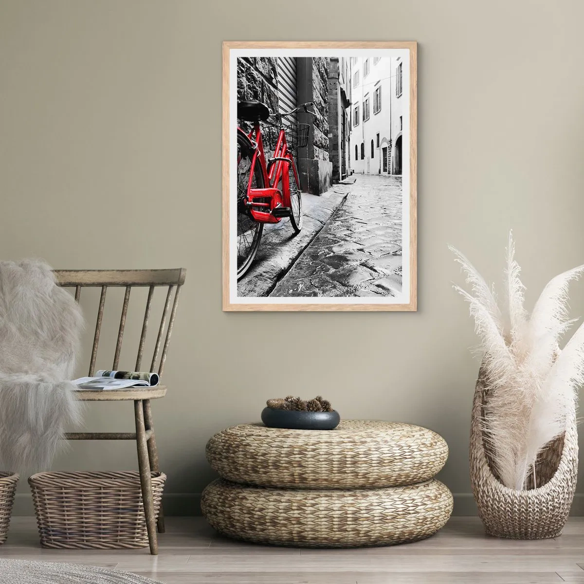 Een poster in een licht eiken lijst - Echte schoonheid verveelt niet - 70x100 cm