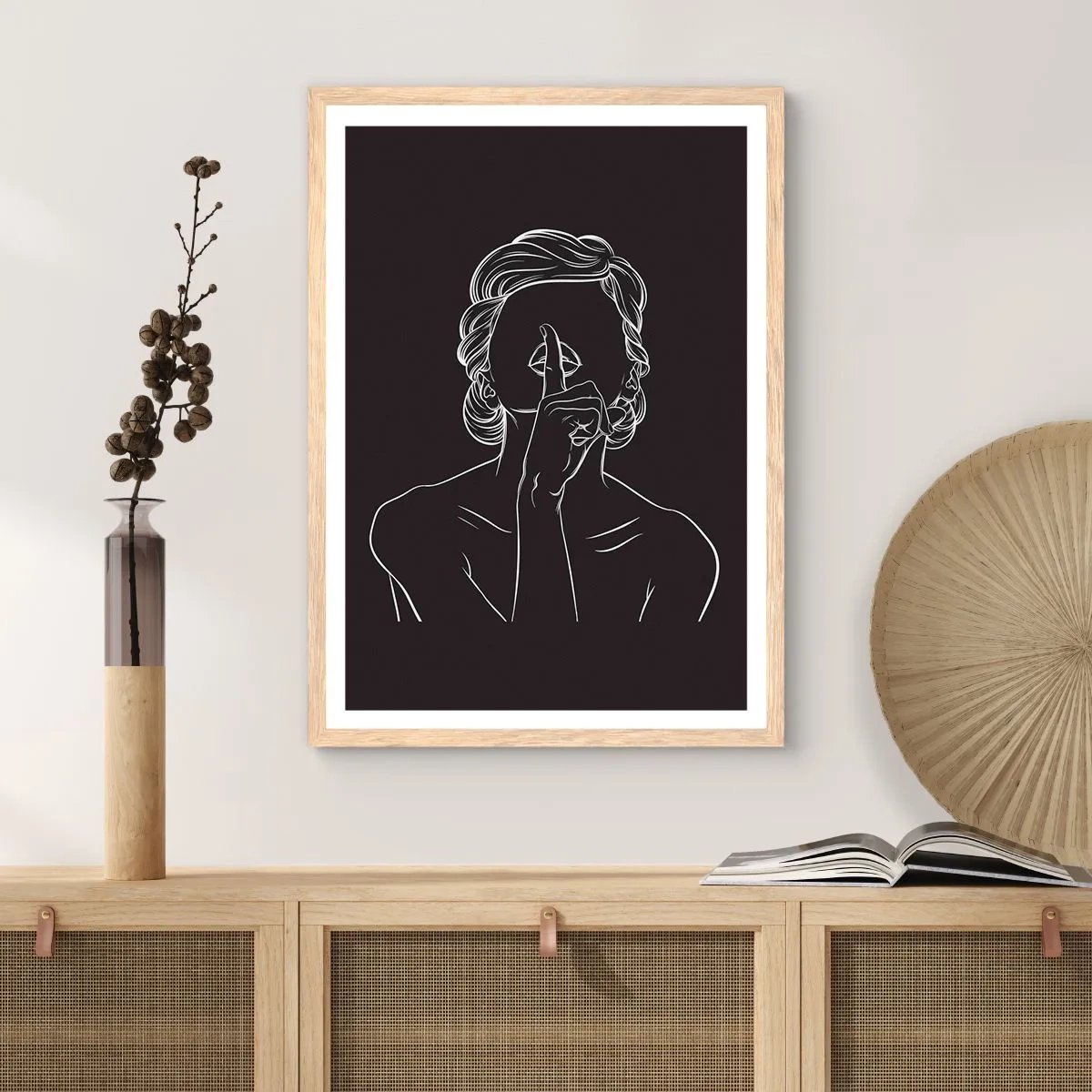 Een poster in een licht eiken lijst - Schoonheid bloeit in stilte - 61x91 cm