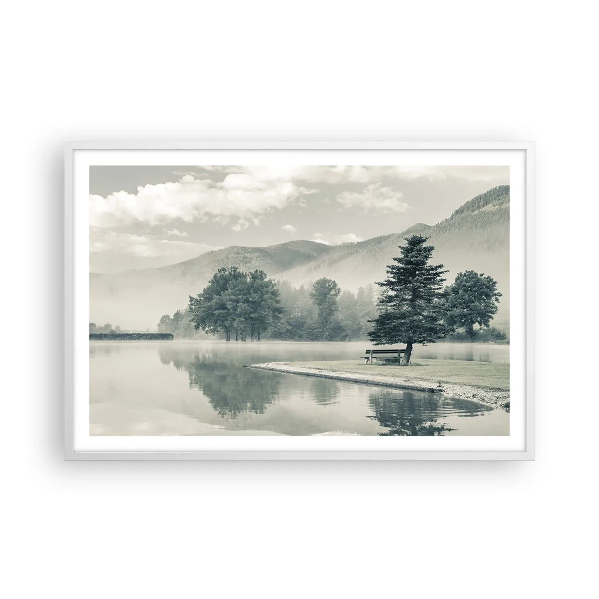 Poster in een witte lijst - Het meer slaapt nog - 91x61 cm