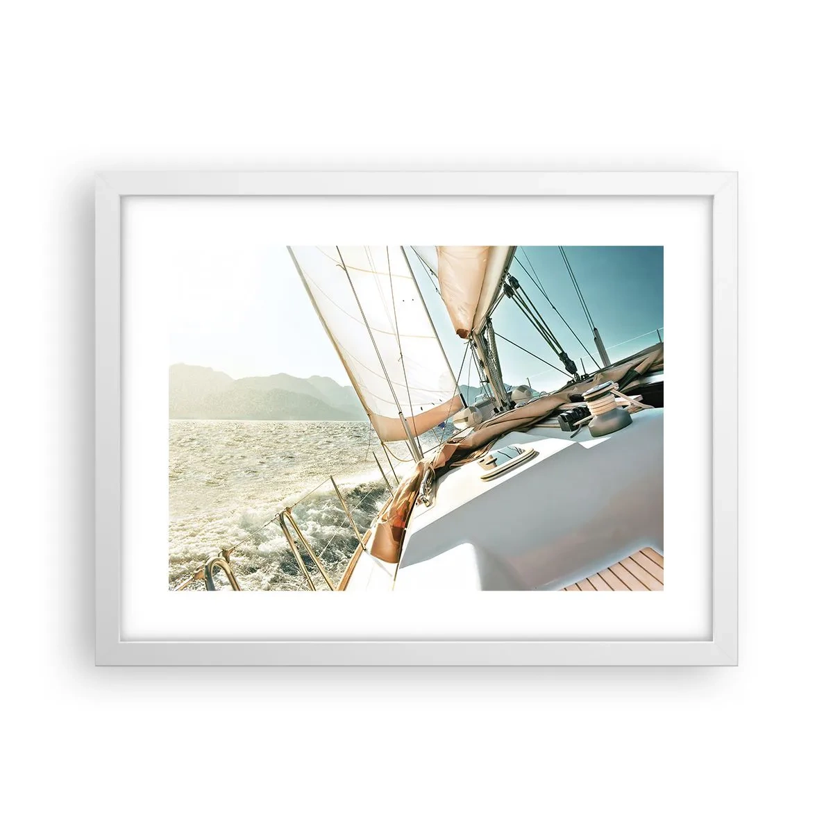 Poster in een witte lijst - Onder vol zeil - 40x30 cm