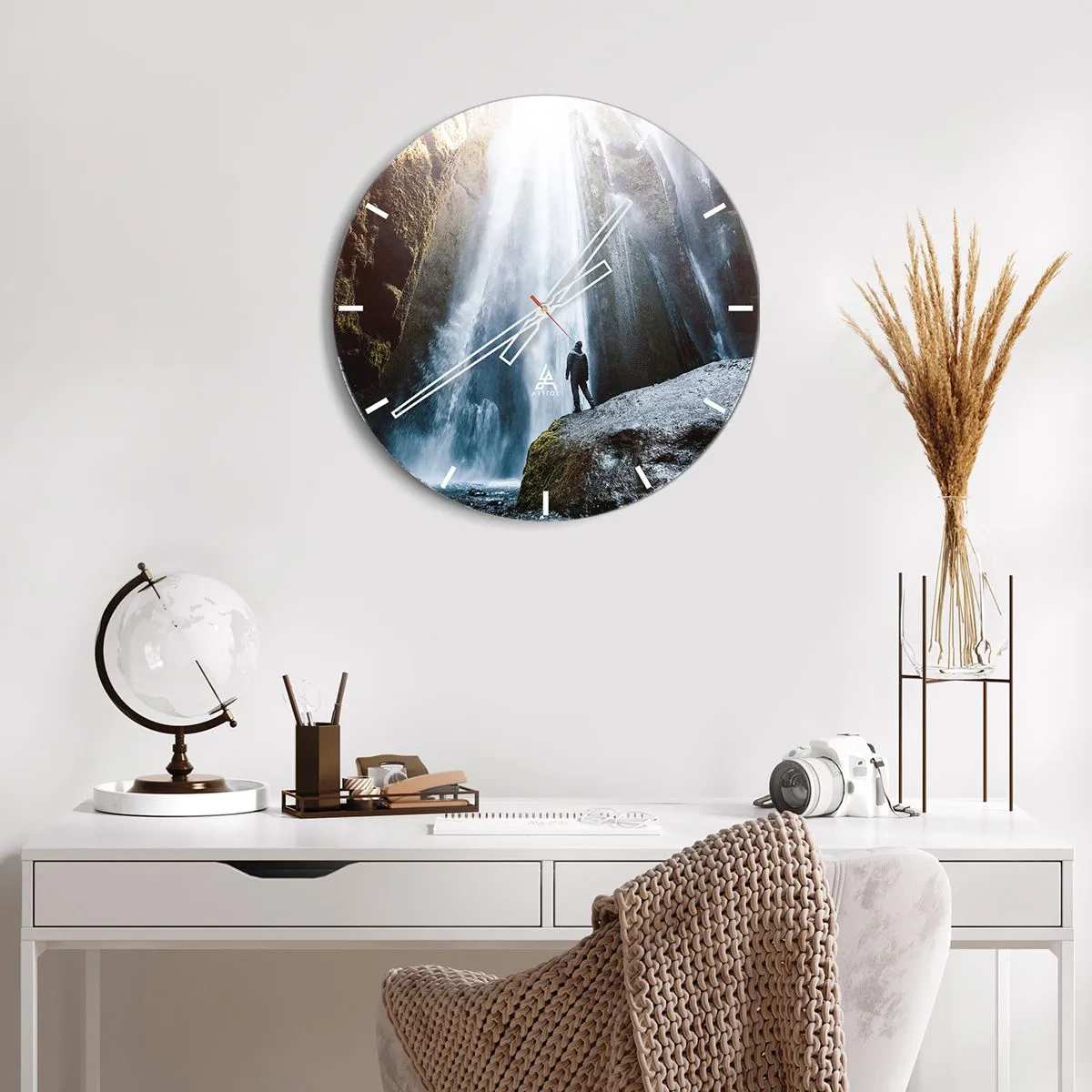 Wandklok - Klok - Herstel van proporties - 40x40 cm