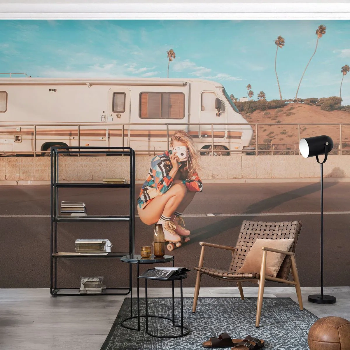 Fotobehang Premium Sand - Lach alsjeblieft! - Landschap, Kampeerder, Vrouw - 250x175 cm