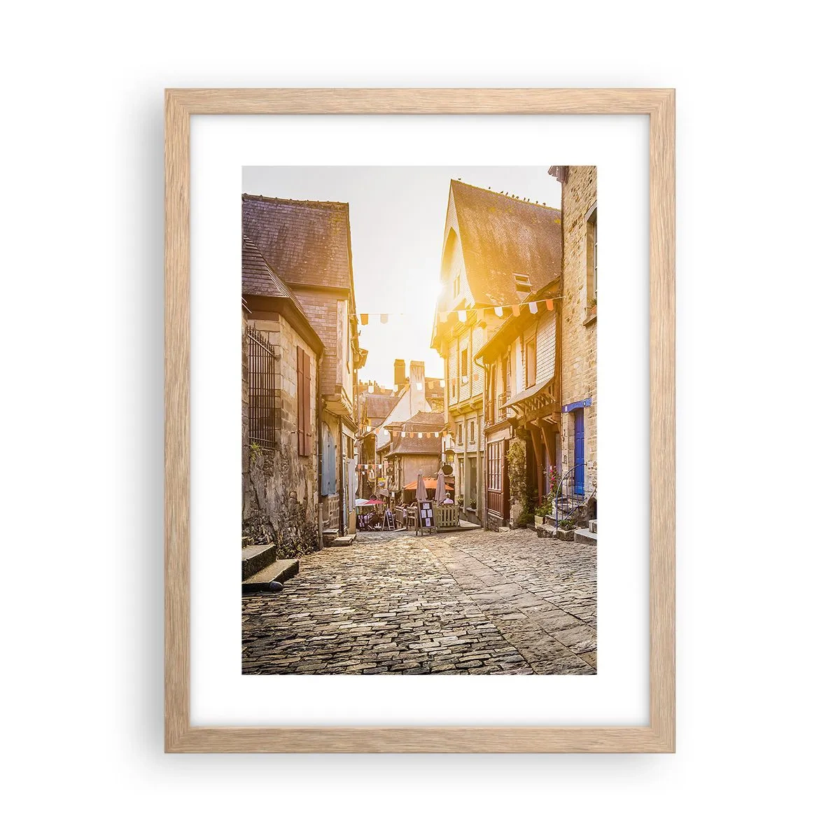 Een poster in een licht eiken lijst - De witte geest van het stadje - 30x40 cm