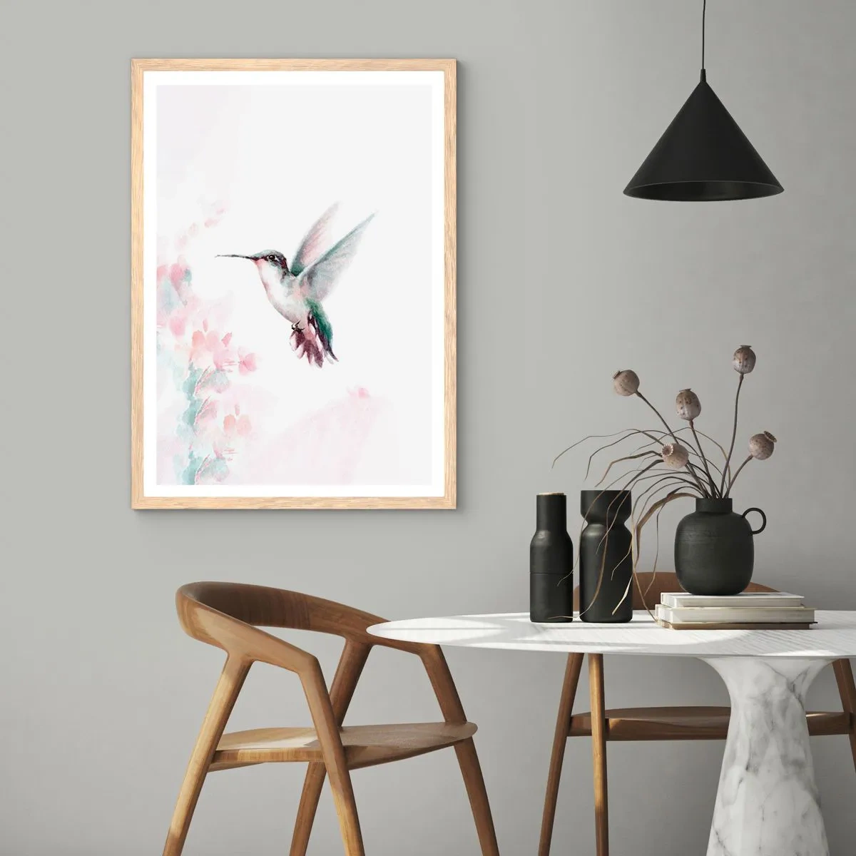 Een poster in een licht eiken lijst - Vastgehouden tijdens fladderen - 70x100 cm