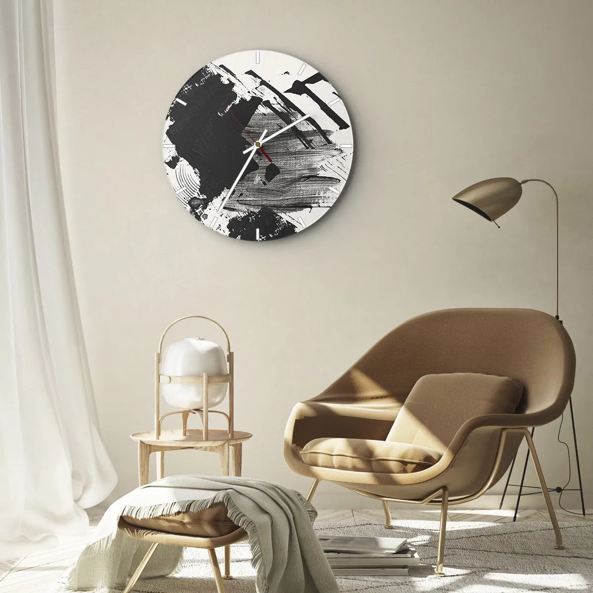 Wandklok - Klok - Dynamische zwart-wit abstractie met brede penseelstreken - 30x30cm - Abstractie – expressie van zwart - Moderne wanddecoratie voor woonkamer, keuken en slaapkamer ARTTOR