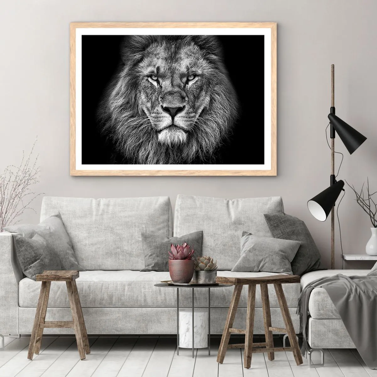 Een poster in een licht eiken lijst - In een kroningskleed - 100x70 cm