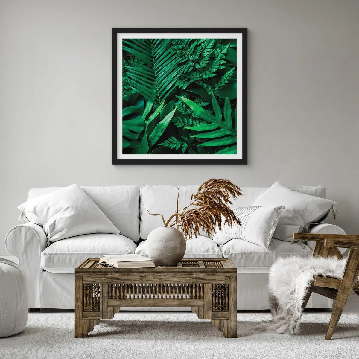 Poster in een zwarte lijst - Ineengedoken in het groen - 30x30 cm
