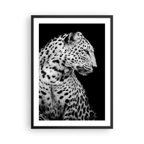 Poster in een zwarte lijst - Zwart-witportret van een luipaard op een zwarte achtergrond - 50x70cm - Juist profiel perfect! - Moderne wanddecoratie voor woonkamer en slaapkamer ARTTOR