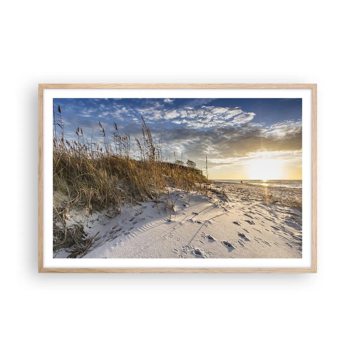 Een poster in een licht eiken lijst - Een uitnodiging voor een wandeling - 91x61 cm