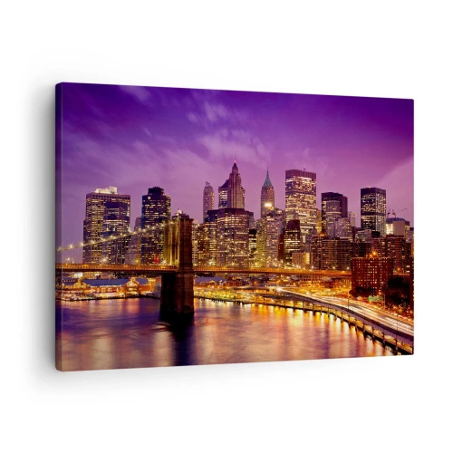 Schilderen op canvas - Panorama van de stad met de brug in het avondlicht tegen de paarse lucht - 70x50cm - Violet-goud Manhattan - Moderne wanddecoratie voor woonkamer en slaapkamer ARTTOR