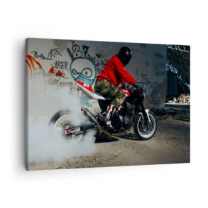 Schilderen op canvas - Een motorrijder maakt een spectaculaire drift in een verlaten gebouw dat bedekt is met graffiti. - 70x50cm - Achtervolg mij! - Moderne wanddecoratie voor woonkamer en slaapkamer ARTTOR