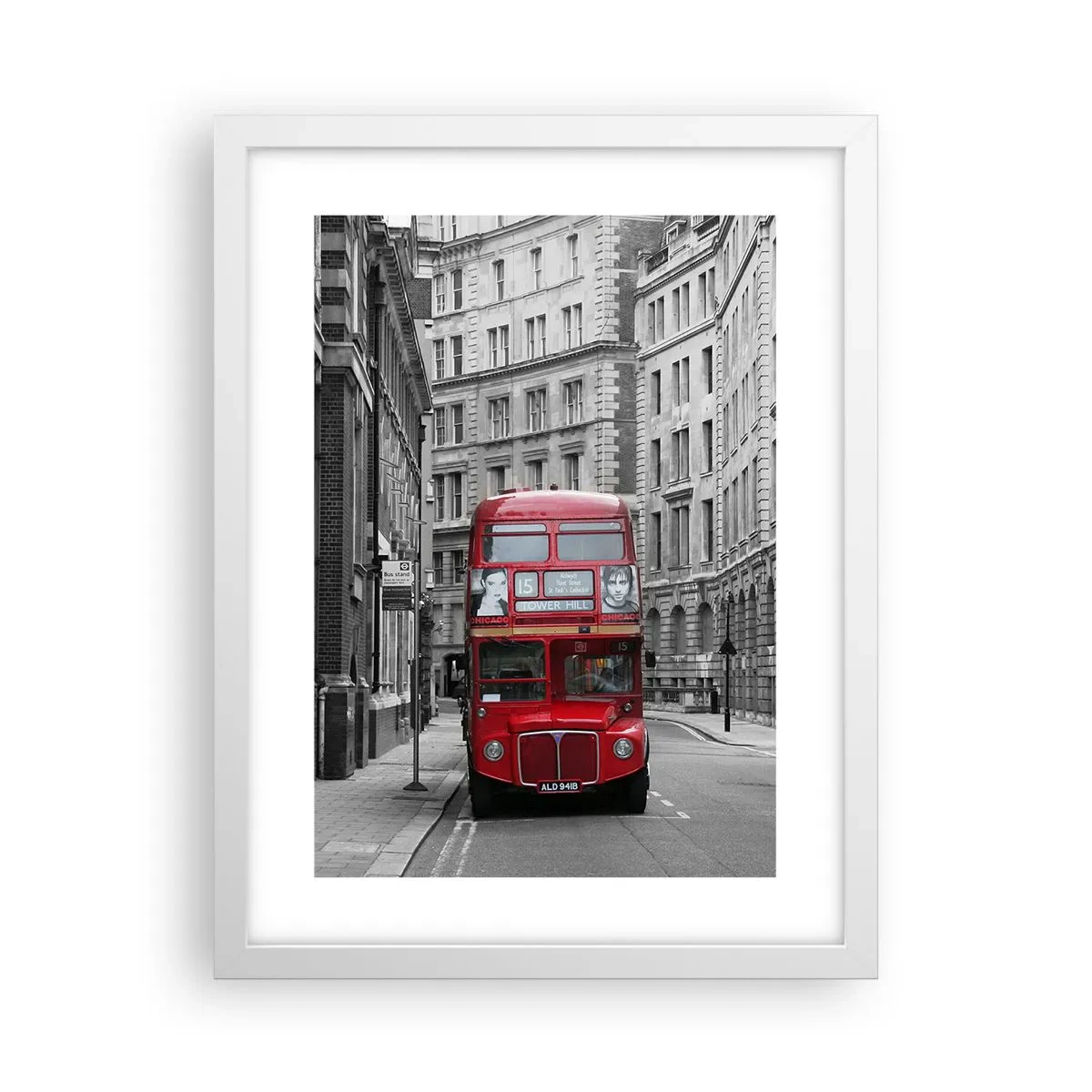 Poster in een witte lijst - Het dagelijkse leven hoeft niet grijs te zijn - 30x40 cm