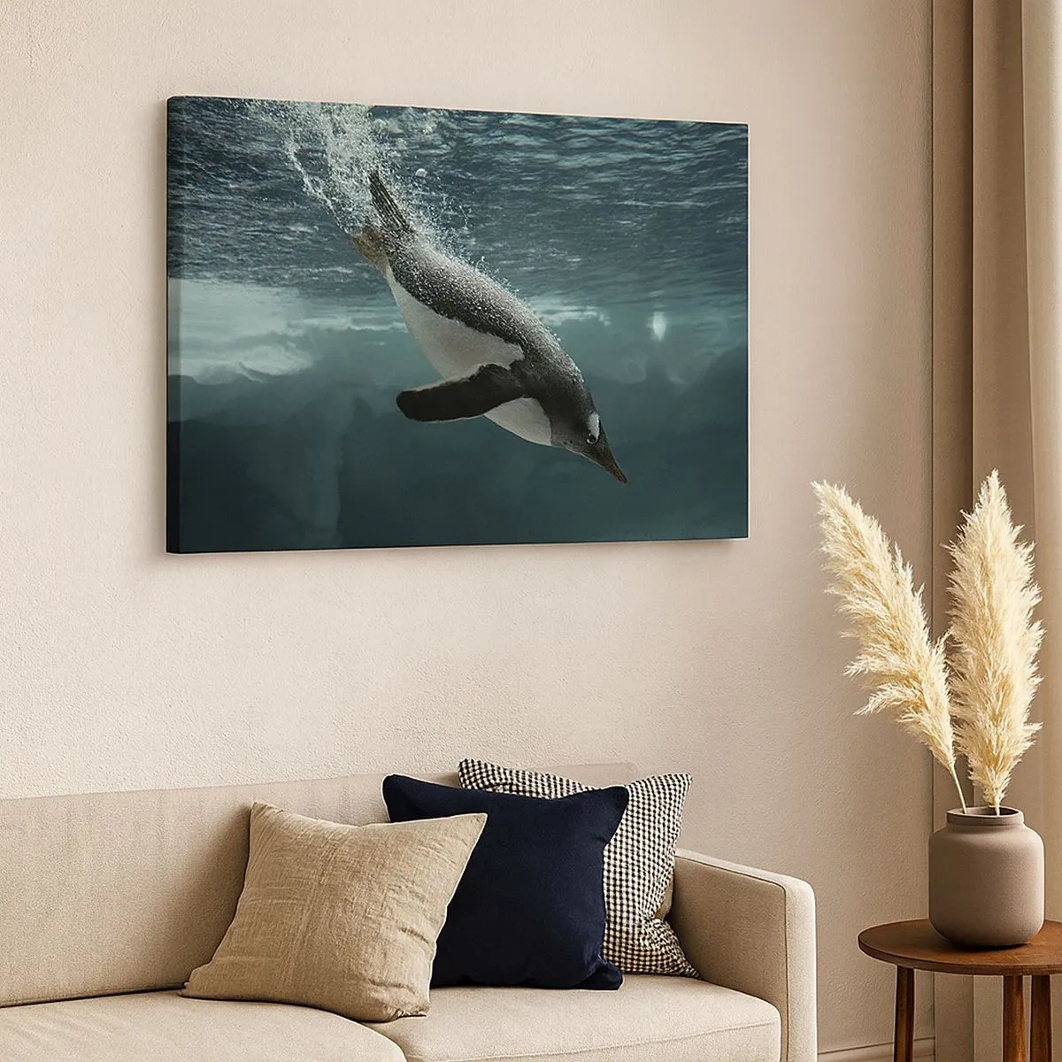 Schilderen op canvas - Een pinguïn duikt in de diepten van ijskoud water - 70x50cm - Welkom in mijn wereld - Moderne wanddecoratie voor woonkamer en slaapkamer ARTTOR