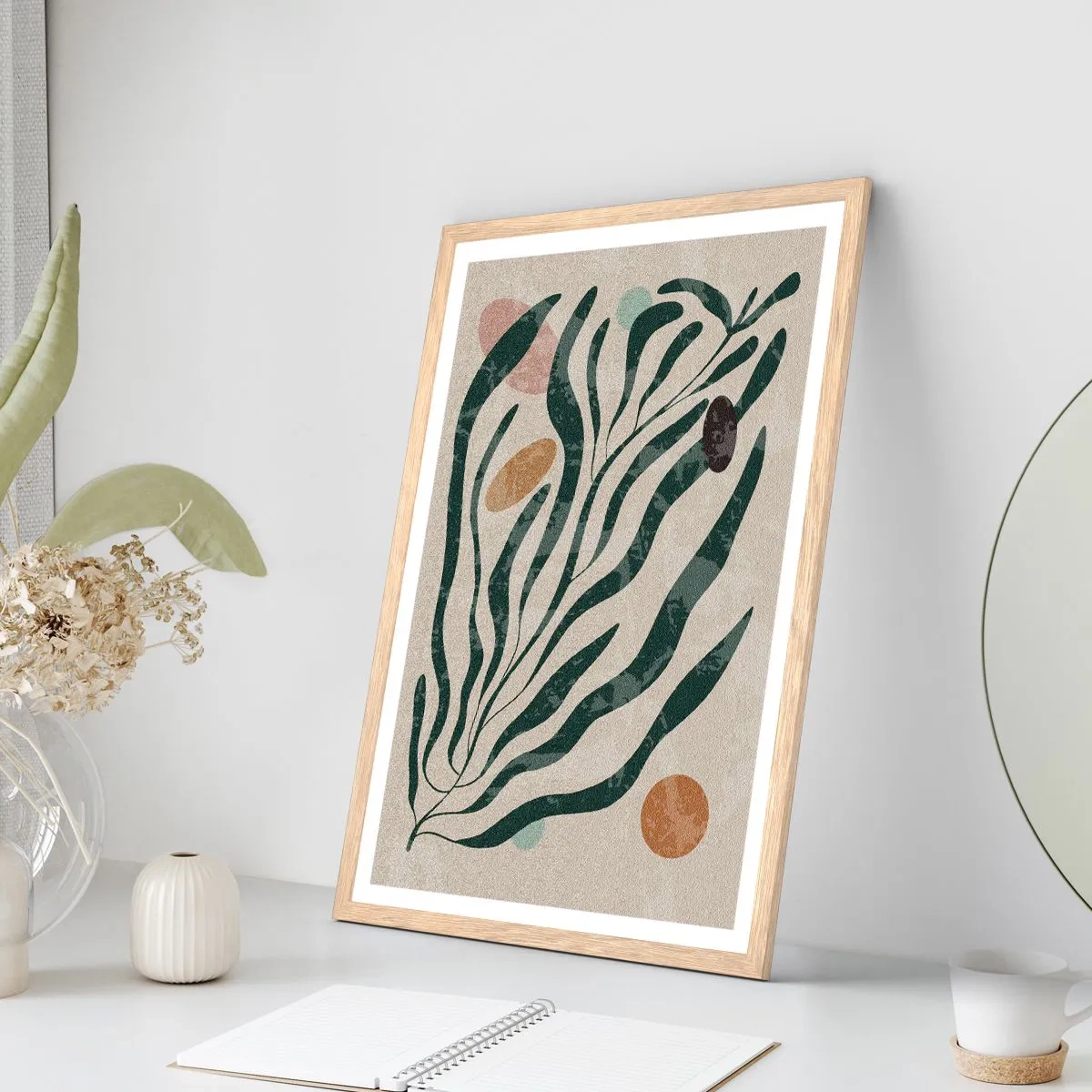 Een poster in een licht eiken lijst - Tussen het groen - 40x50 cm