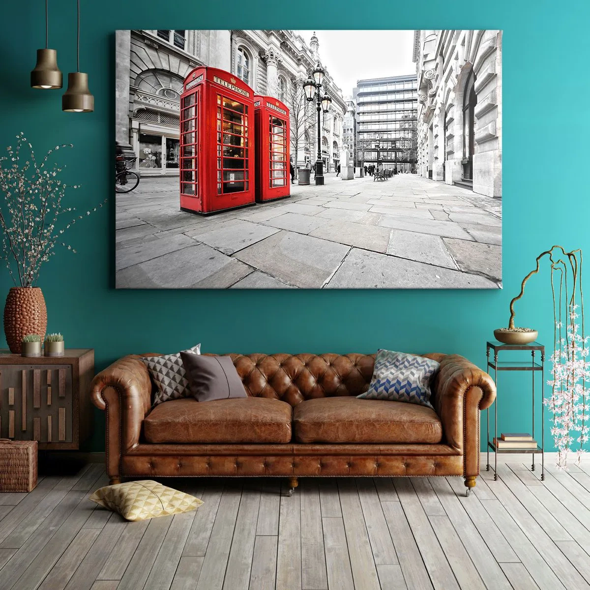 Schilderen op canvas - Rode telefooncellen tegen de achtergrond van het stedelijk landschap - 70x50cm - Welkom in Londen - Moderne wanddecoratie voor woonkamer en slaapkamer ARTTOR