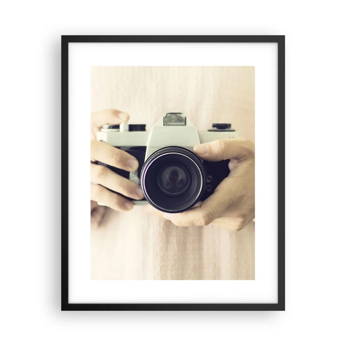 Poster in een zwarte lijst - Om meer te zien... - 40x50 cm