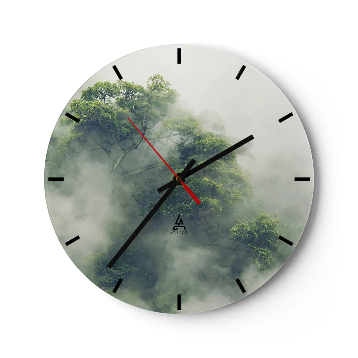 Wandklok - Klok - Groene bomen gehuld in mysterieuze mist - 30x30cm - In mist gehuld - Moderne wanddecoratie voor woonkamer, keuken en slaapkamer ARTTOR
