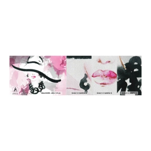 Fotobehang Monster Premium Sand - Portret van een dame in zwart en roze - Vrouw, Het gezicht van de vrouw, Abstractie - 100x30 cm