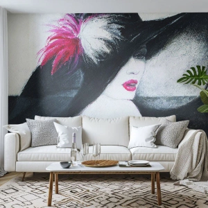 Fotobehang Premium Sand - Altijd een geheim - Vrouw In Een Hoed, Het gezicht van de vrouw, rode lippen - 350x256 cm