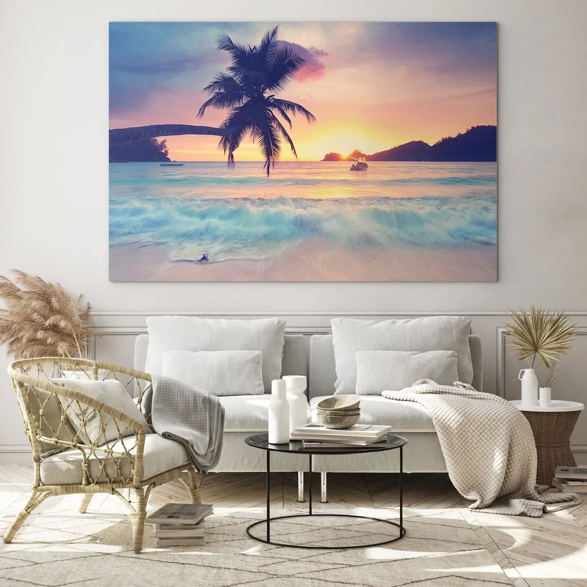 Schilderen op glas - Palmbomenstrand bij zonsondergang met een boot aan de horizon - 70x50cm - Een avond aan de baai - Moderne wanddecoratie voor woonkamer en slaapkamer ARTTOR