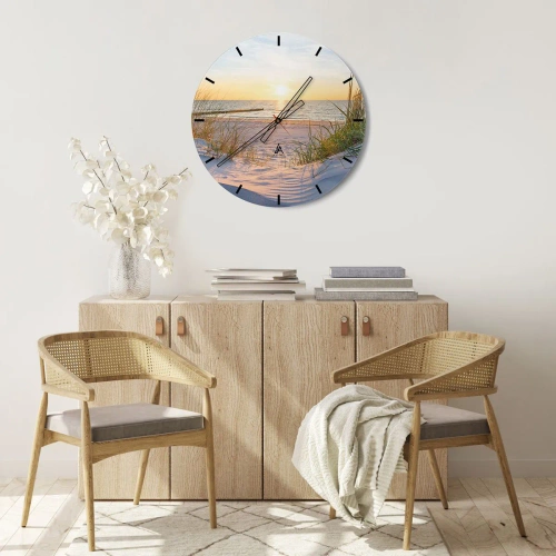 Wandklok - Klok - Zandstrand met zeegras bij zonsondergang - 30x30cm - Het geluid van de zee, het zingen van vogels, een wild strand tussen het gras... - Moderne wanddecoratie voor woonkamer, keuken en slaapkamer ARTTOR