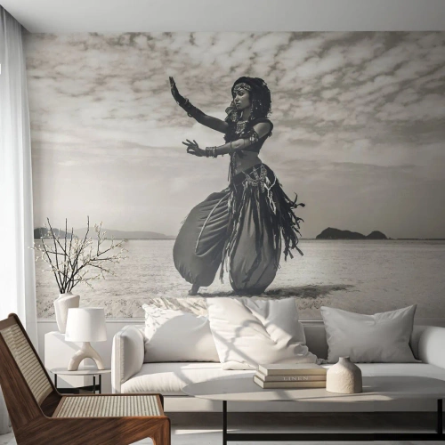 Zelfklevend Fotobehang Deluxe Sticker - De dans van de zuidelijke eilanden - Danser, Indië, Oriënteren - 450x315 cm