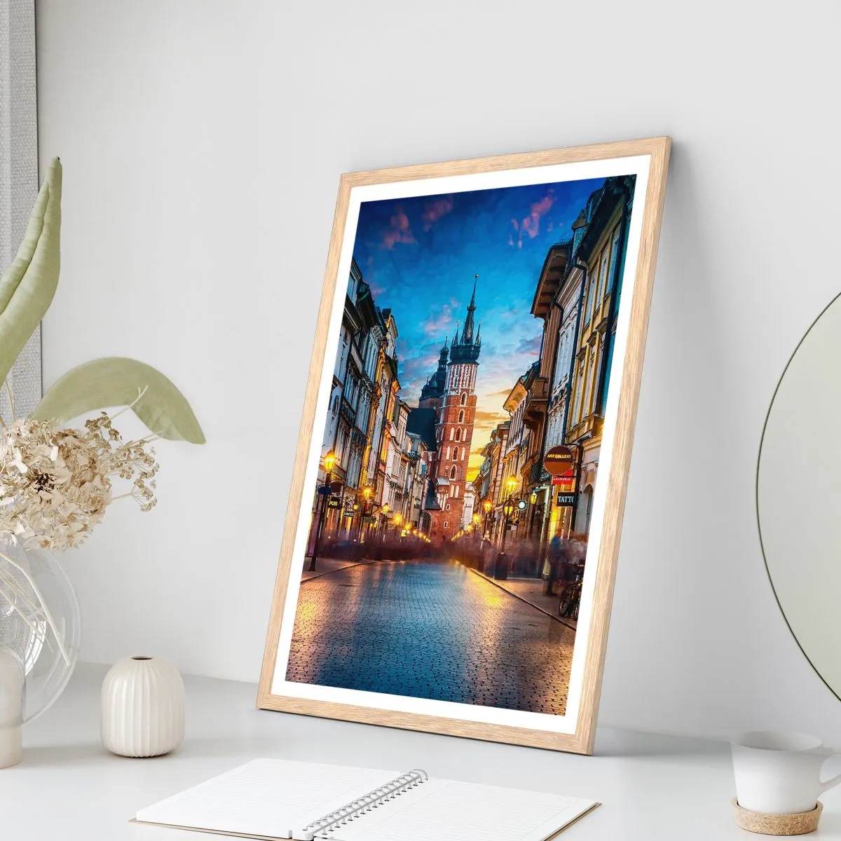 Een poster in een licht eiken lijst - Charme van Krakau - 50x70 cm