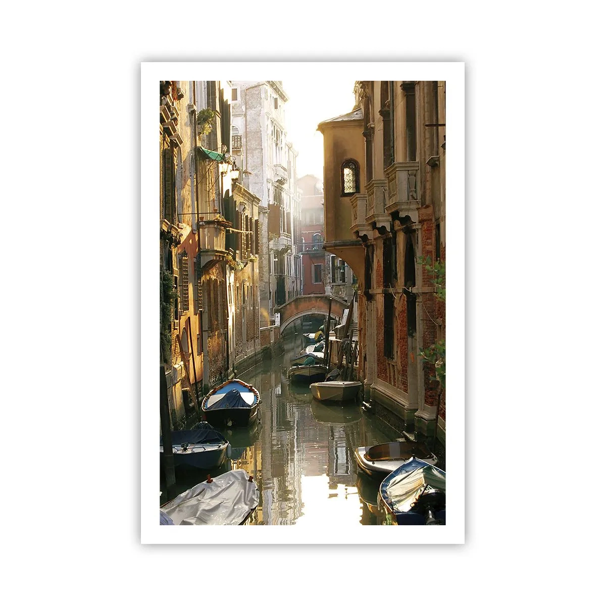 Poster - In een Venetiaans steegje - 61x91 cm