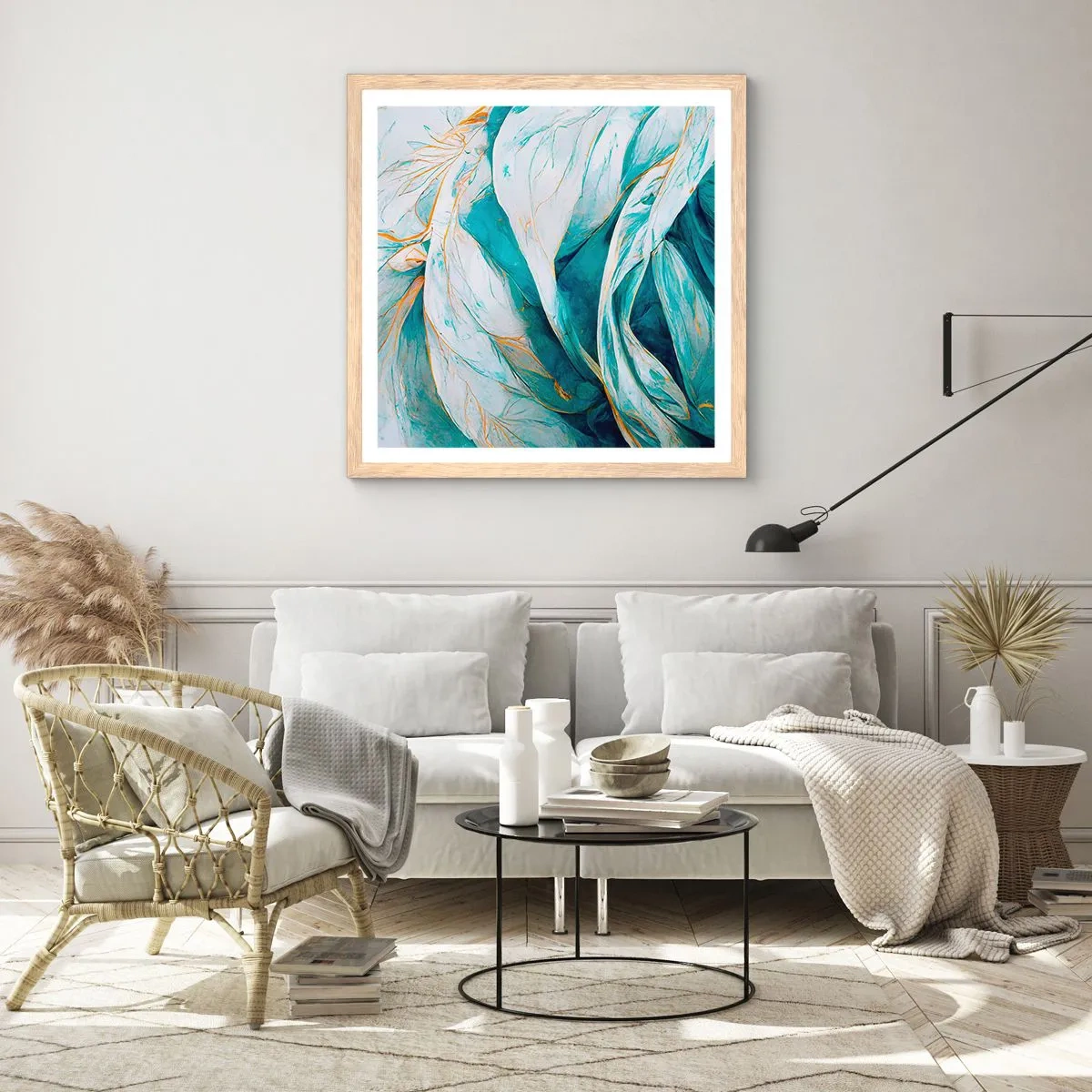 Een poster in een licht eiken lijst - Blauwe abstractie met een gouden motief - 60x60 cm