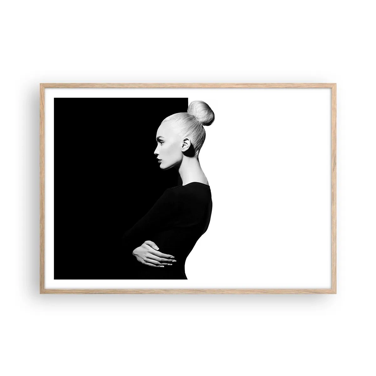 Een poster in een licht eiken lijst - Gewoon een vrouw - 100x70 cm