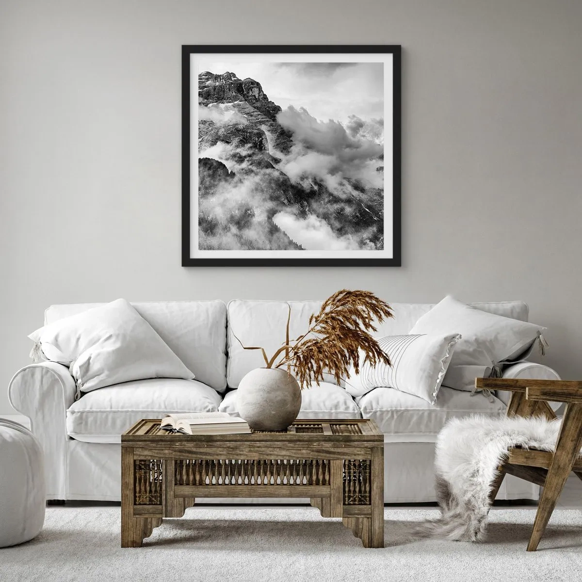 Poster in een zwarte lijst - Mooi en wreed - 50x50 cm