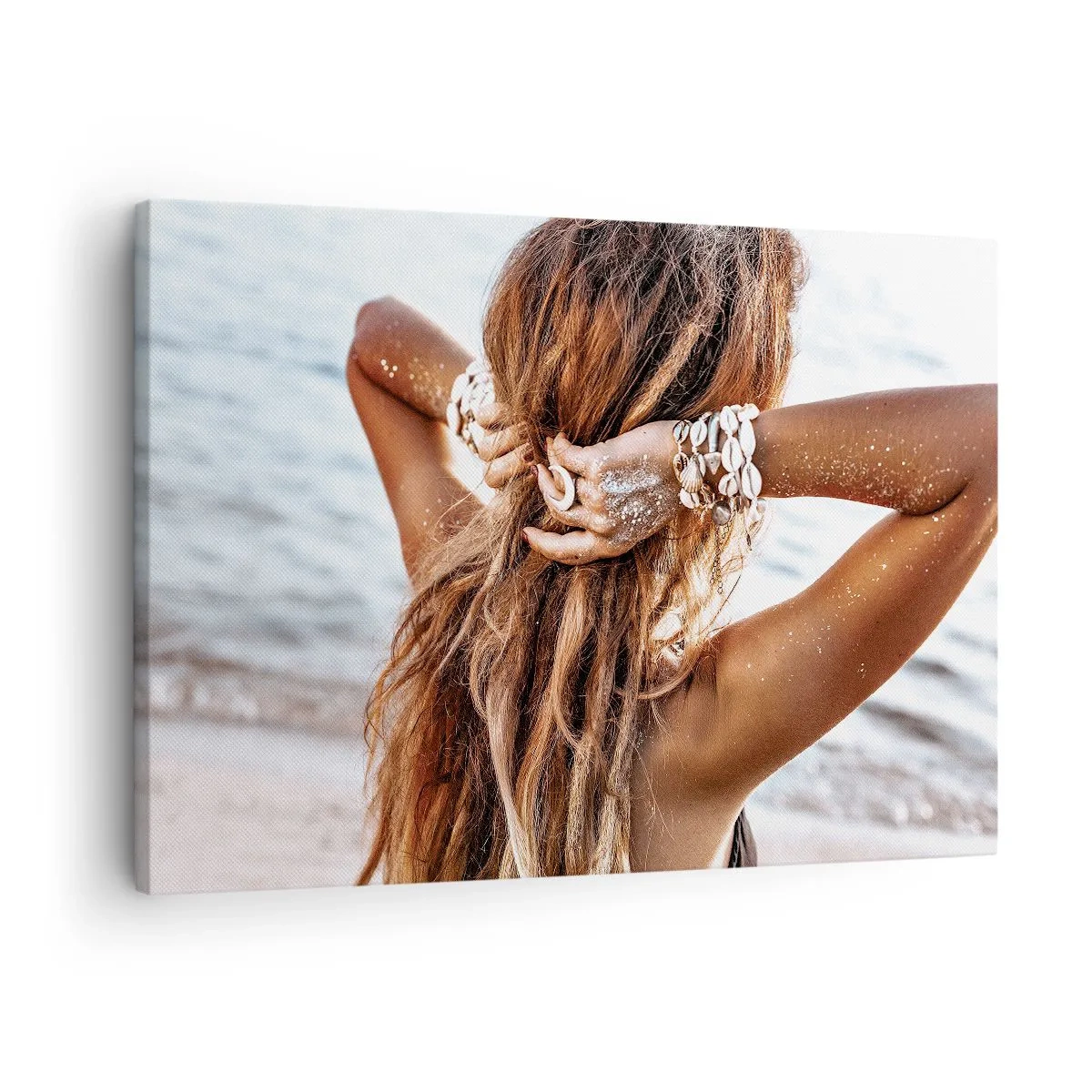 Schilderen op canvas - Een vrouw op het strand met haar haar wapperend in de zon - 70x50cm - Een zusje van water en zon - Moderne wanddecoratie voor woonkamer en slaapkamer ARTTOR