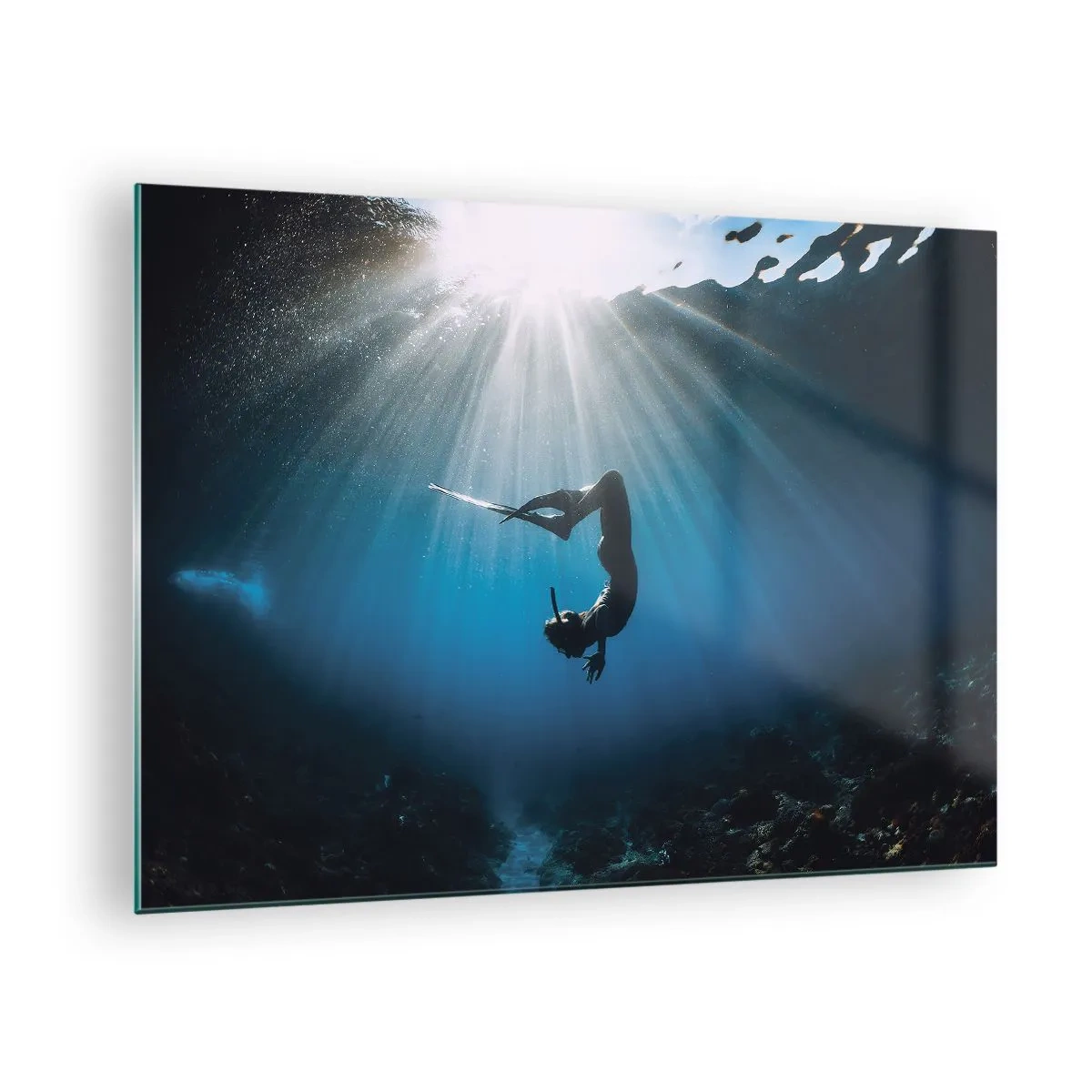 Schilderen op glas - Een duiker die onder water beweegt in de lichtstralen - 70x50cm - onderwaterdans - Moderne wanddecoratie voor woonkamer en slaapkamer ARTTOR