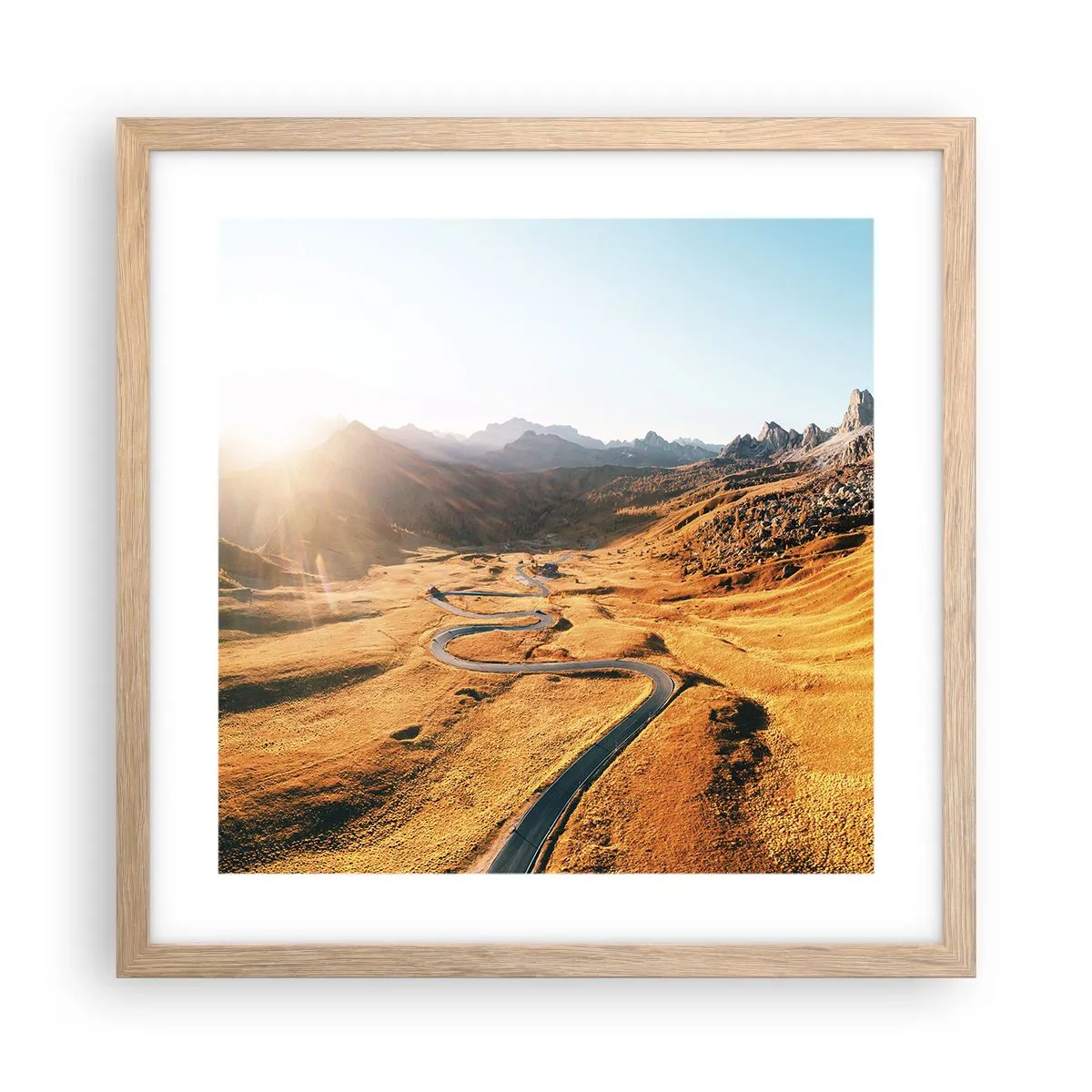 Een poster in een licht eiken lijst - In een gouden vallei - 40x40 cm