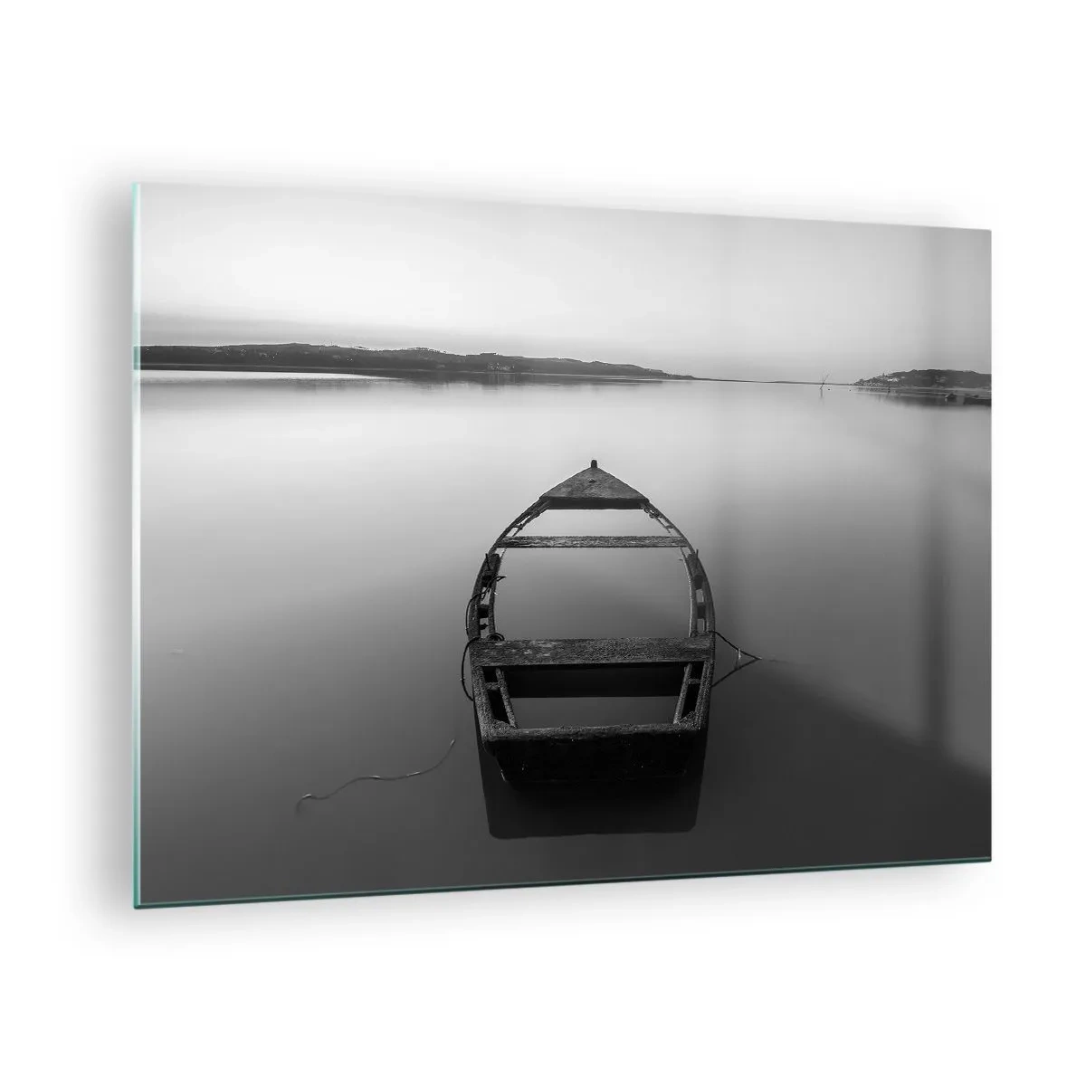 Schilderen op glas - Een oude boot op een kalm wateroppervlak in zwart-wit - 70x50cm - Verlangen en melancholie - Moderne wanddecoratie voor woonkamer en slaapkamer ARTTOR